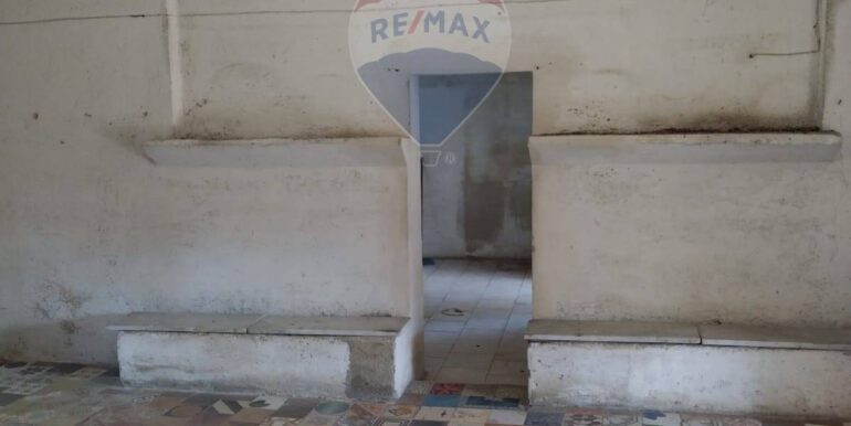 20251012223203-936646-11