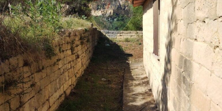 20251012223217-936646-17