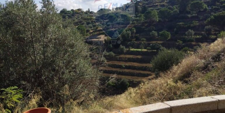 20251012223226-936646-21