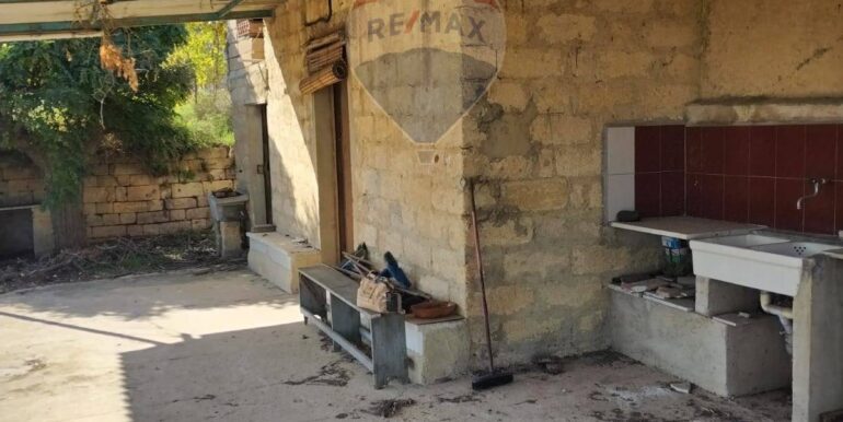 20251012223247-936646-30