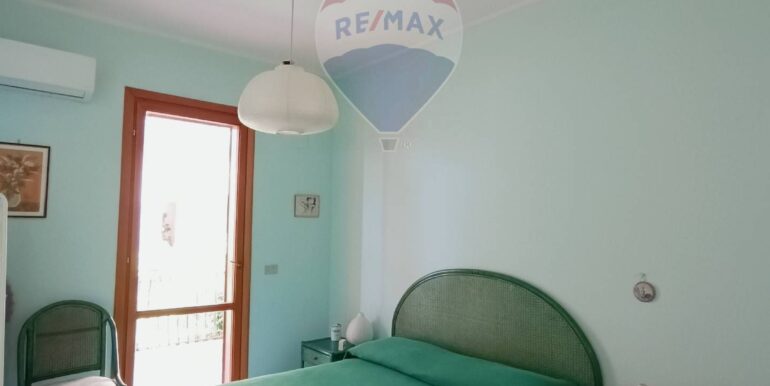 20251012224314-993166-2