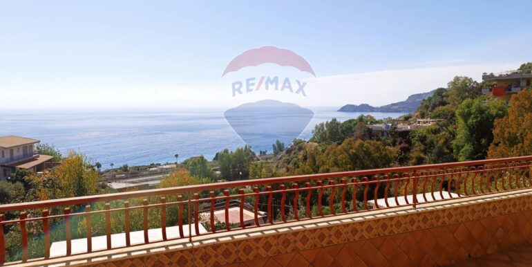 20251012224439-993166-27