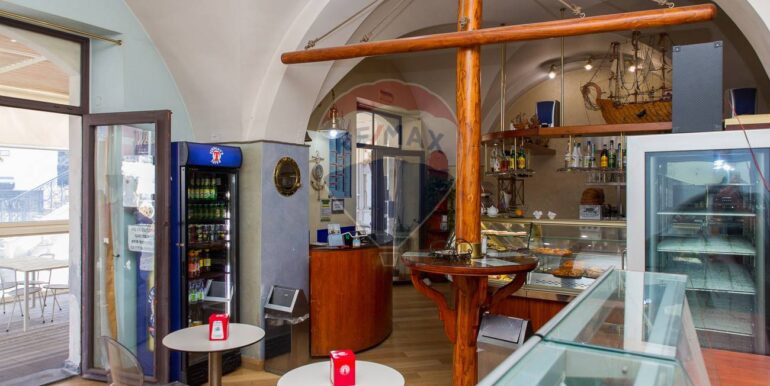 20251013104955-988844-24