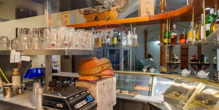 20251013105011-988844-28