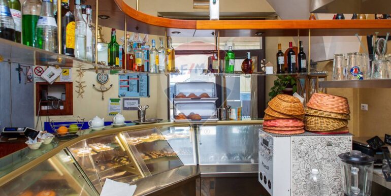 20251013105017-988844-30