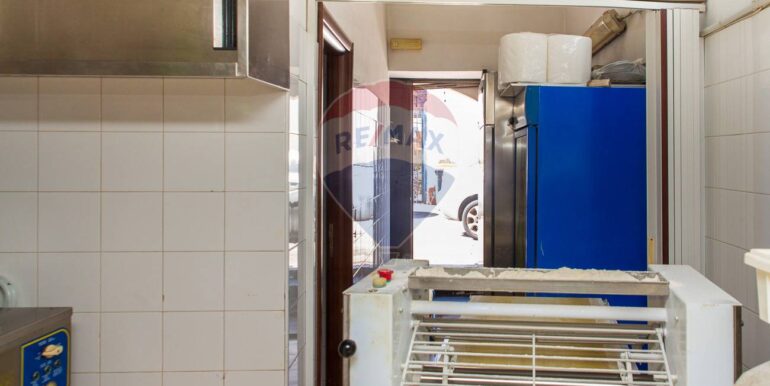 20251013105030-988844-34