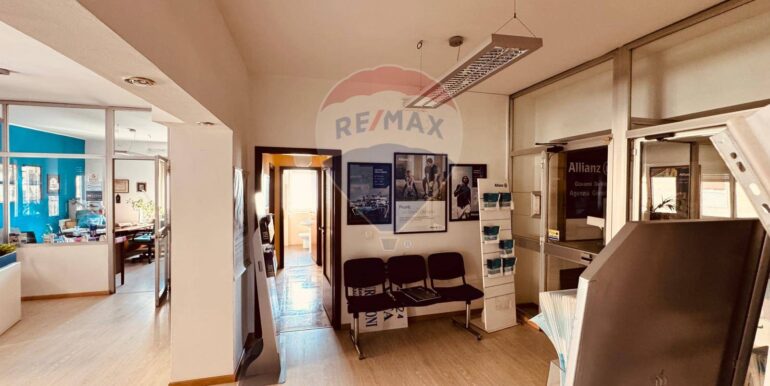 20251013121909-993284-7