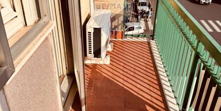 20251013122000-993284-18