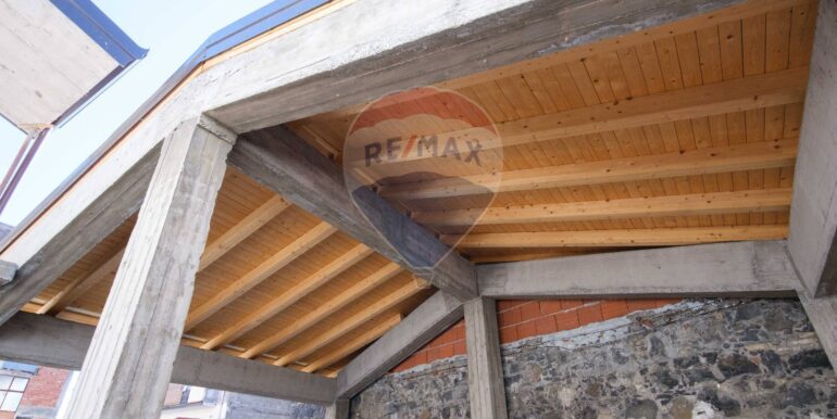 20251013171026-993378-12