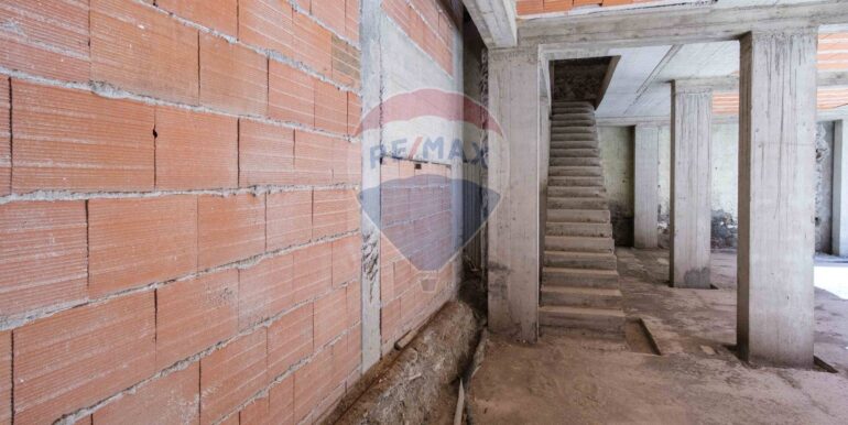 20251013171050-993378-17