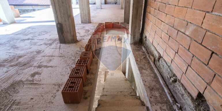 20251013171111-993378-21