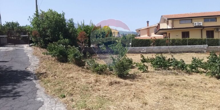 20251013182213-993411-13