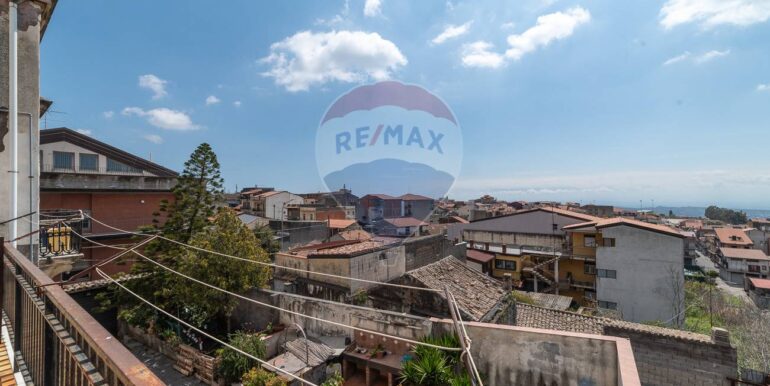 20251013195645-993470-4