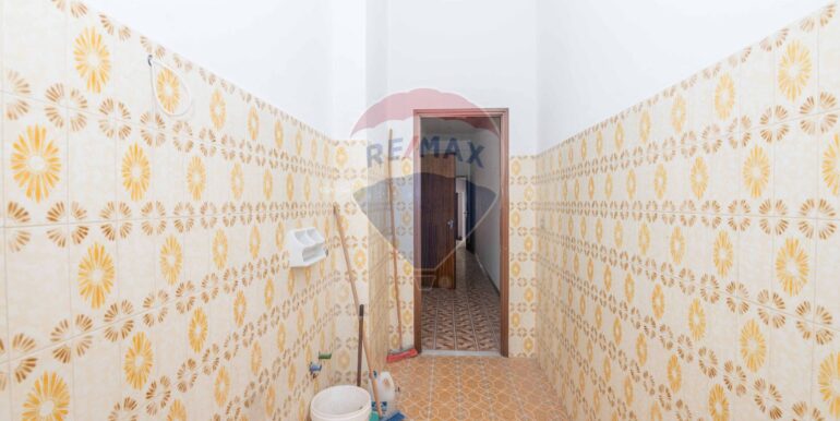 20251013204559-993129-17