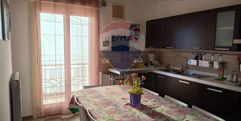 20251013215250-993480-4