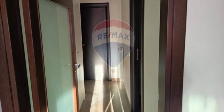 20251013215306-993480-10