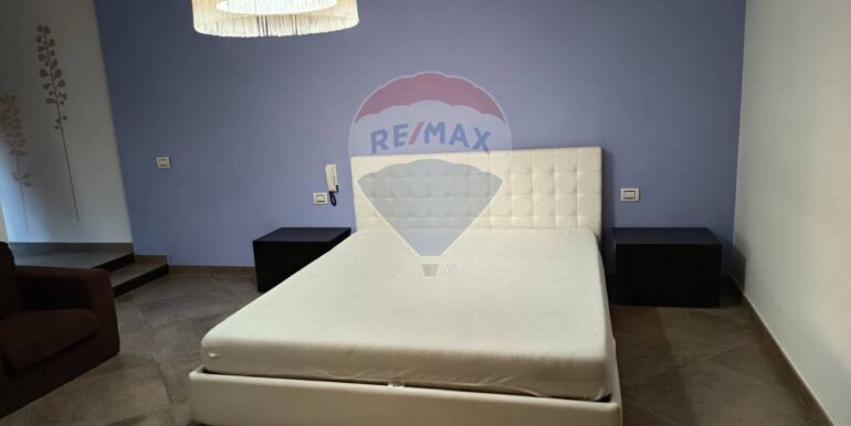 20251013215311-993480-12