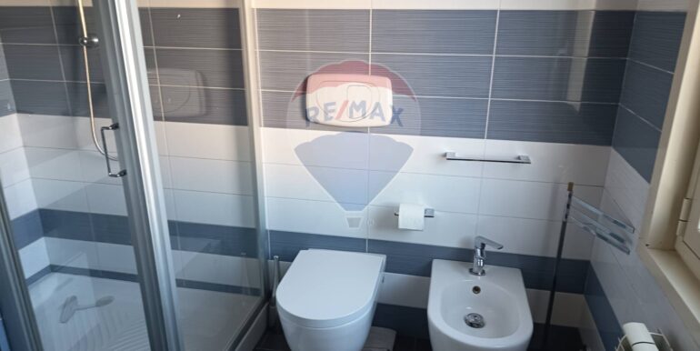 20251013215317-993480-14