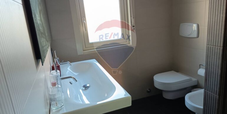 20251013215326-993480-17