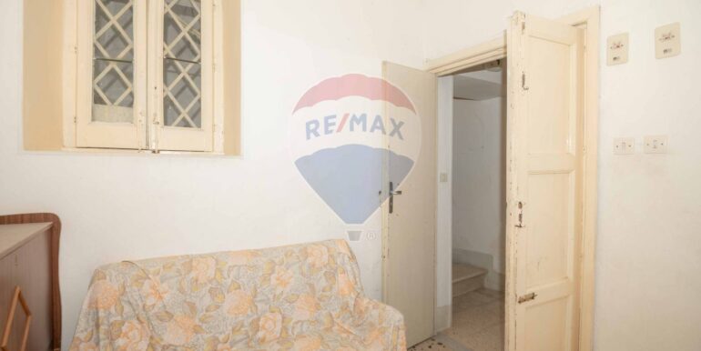 2025101395558-979693-4