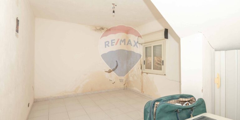 2025101395622-979693-11