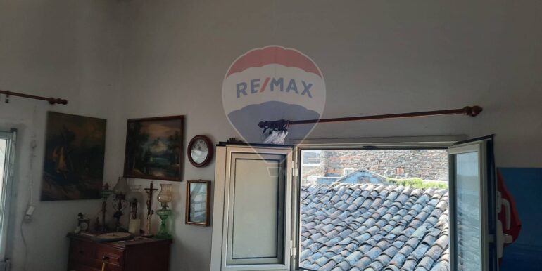 20251014102427-993510-13