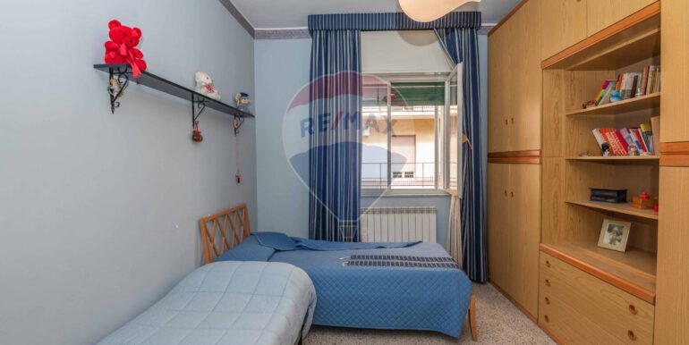 20251014173847-993665-15