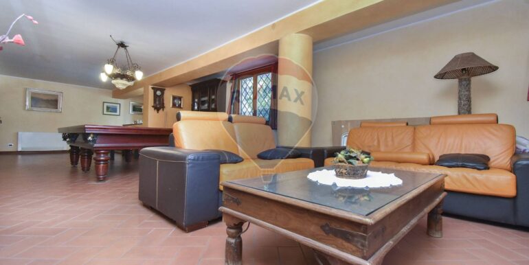 20251014180648-993255-13