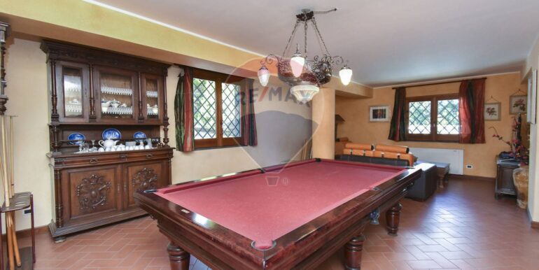 20251014180721-993255-26