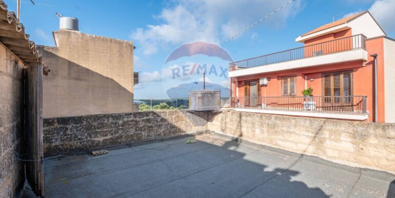 20251014194638-993714-12