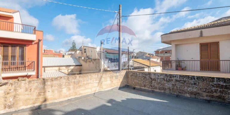 20251014194647-993714-15