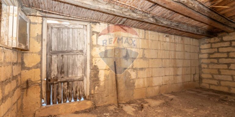 20251014194700-993714-19