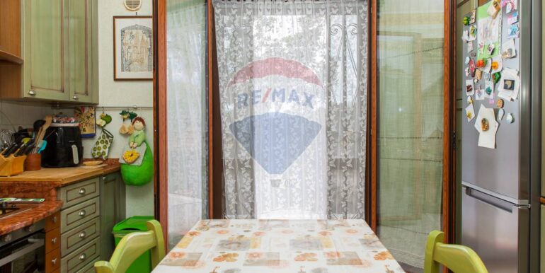 20251015100209-991695-51