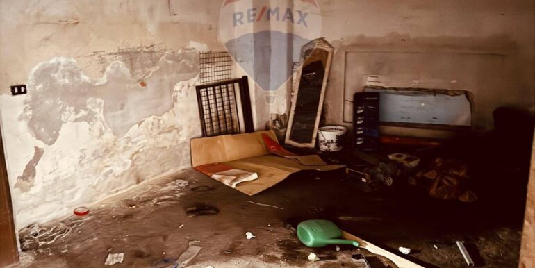 20251015125250-993804-21