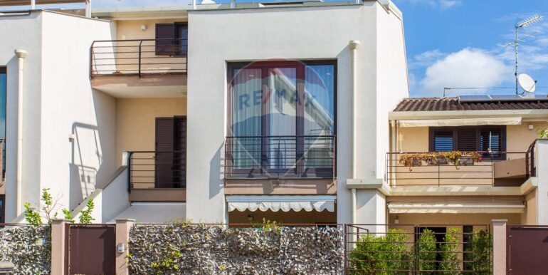 20251015200758-993927-3