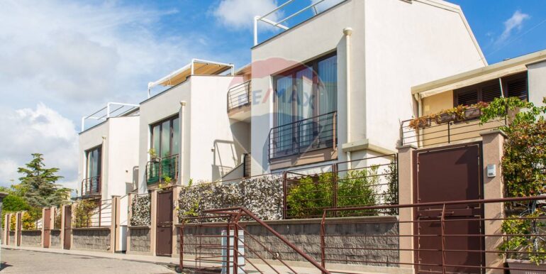 20251015200803-993927-4