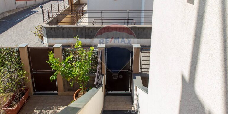 20251015200824-993927-9