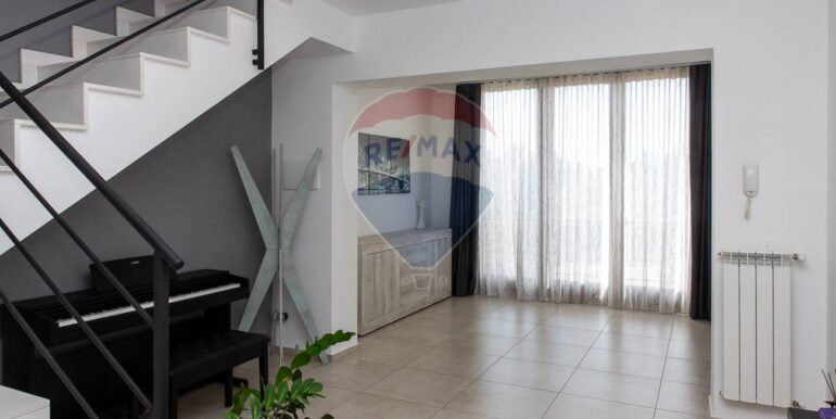 20251015200838-993927-13