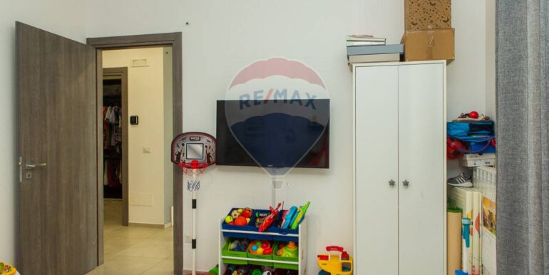 20251015200845-993927-15