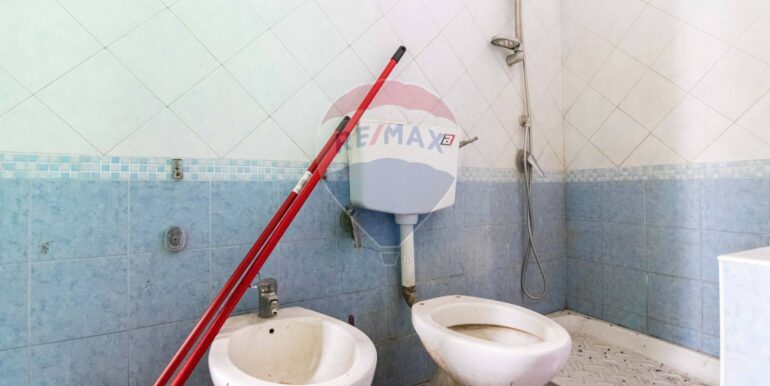 2025101583742-993732-18