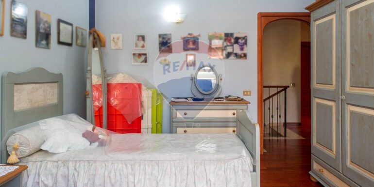 2025101595832-991695-8