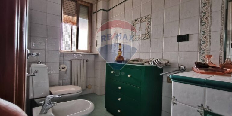 20251016113933-993998-3