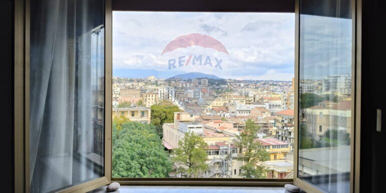 20251016113934-993998-8