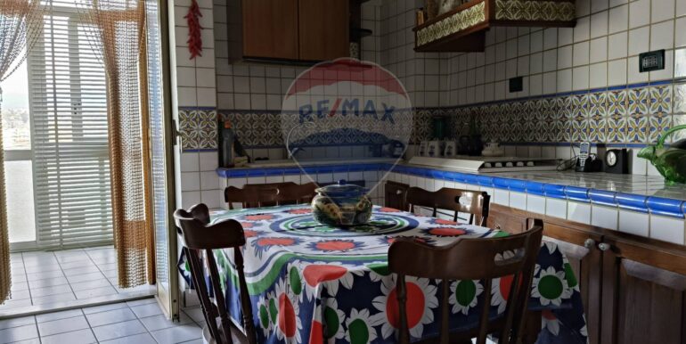 20251016113935-993998-11