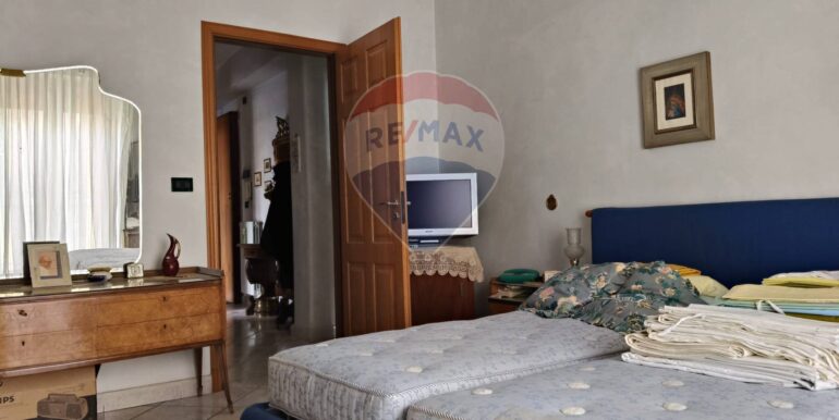 20251016113935-993998-13