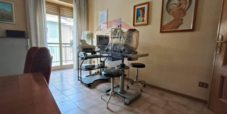 20251016114320-994002-1