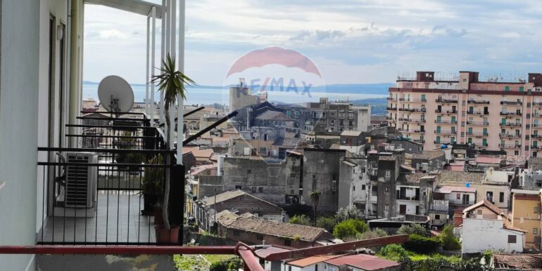 20251016114322-994002-11