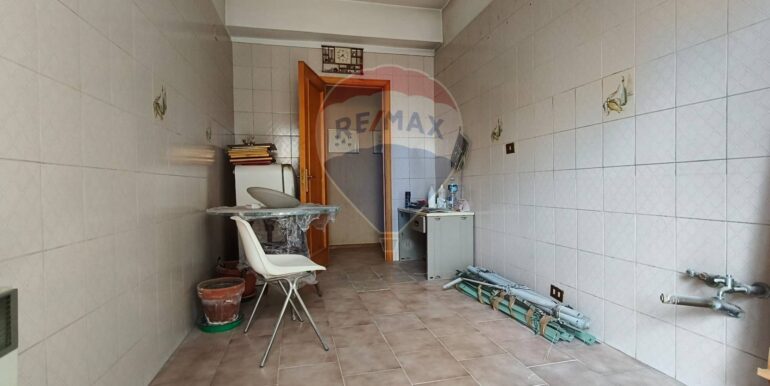 20251016114322-994002-13