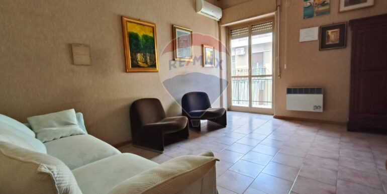 20251016114322-994002-15