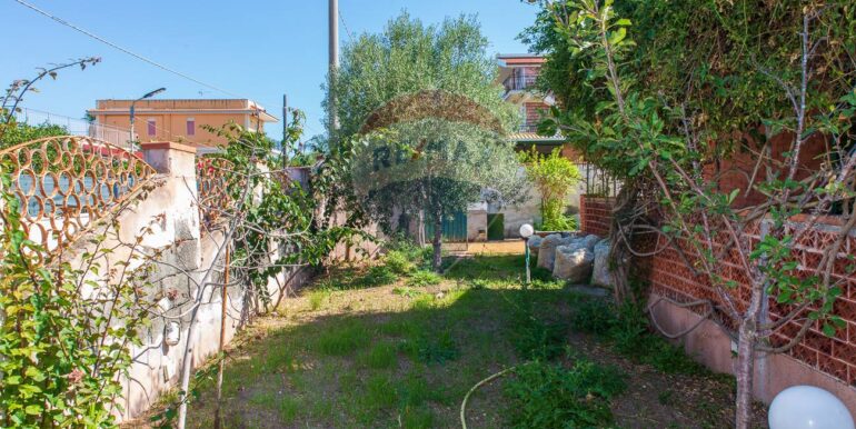 20251016164943-993466-18